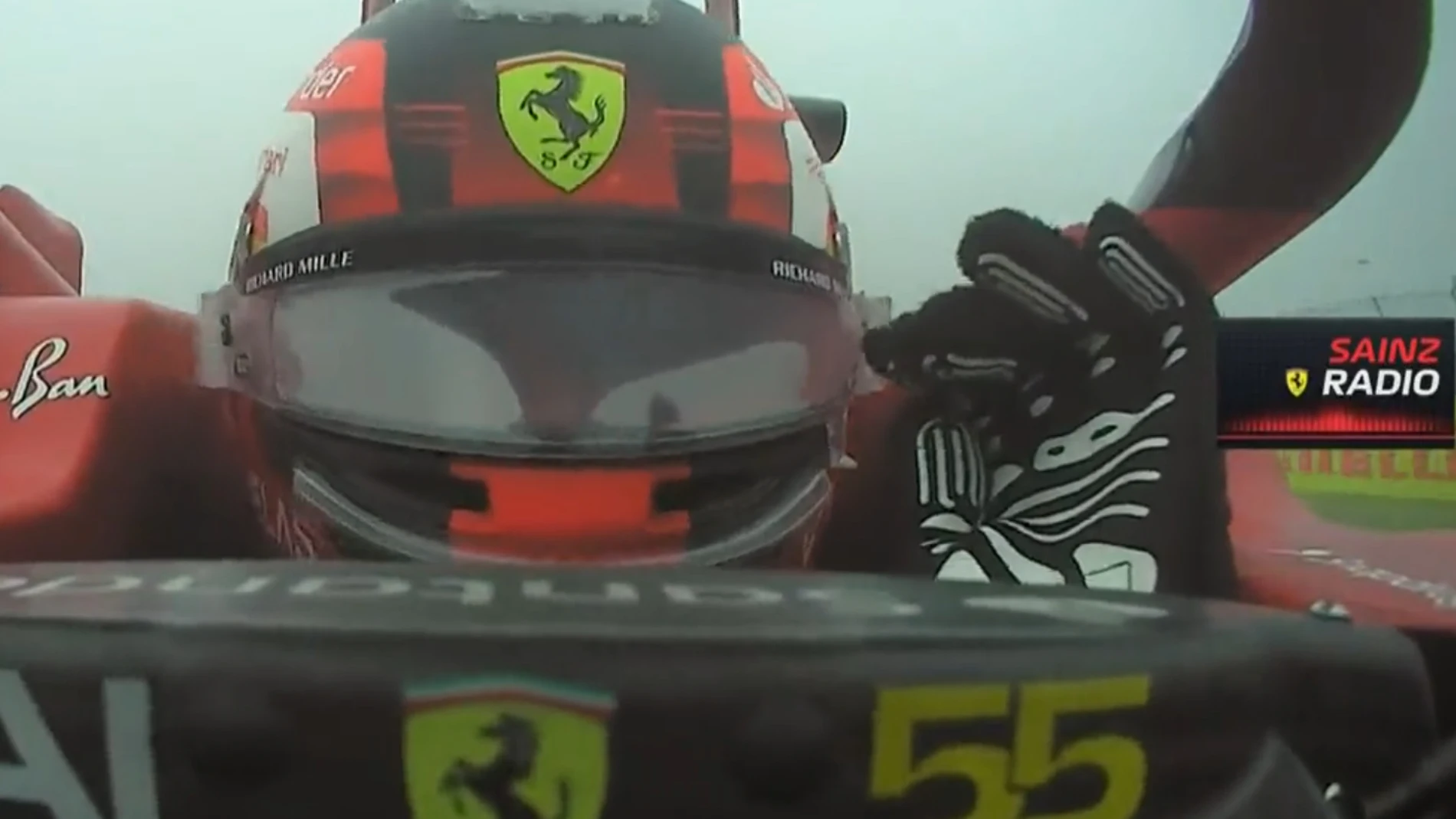 La radio de Carlos Sainz tras lograr la pole en Silverstone