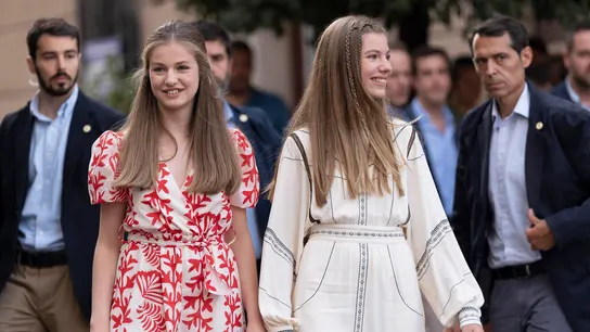 La princesa Leonor junto infanta Sofía La princesa Leonor junto infanta Sofía
