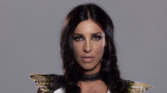 DJ B Jones, Beatriz Mart&iacute;nez 