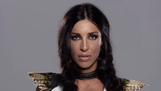 Dj B Jones, Beatriz Martínez DJ B Jones, Beatriz Martínez