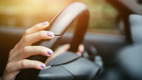 Truco del pintauñas para el coche Truco del pintauñas para el coche