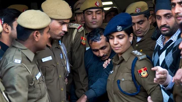 Imagen del conductor de la India condenado por violar a una pasajera 