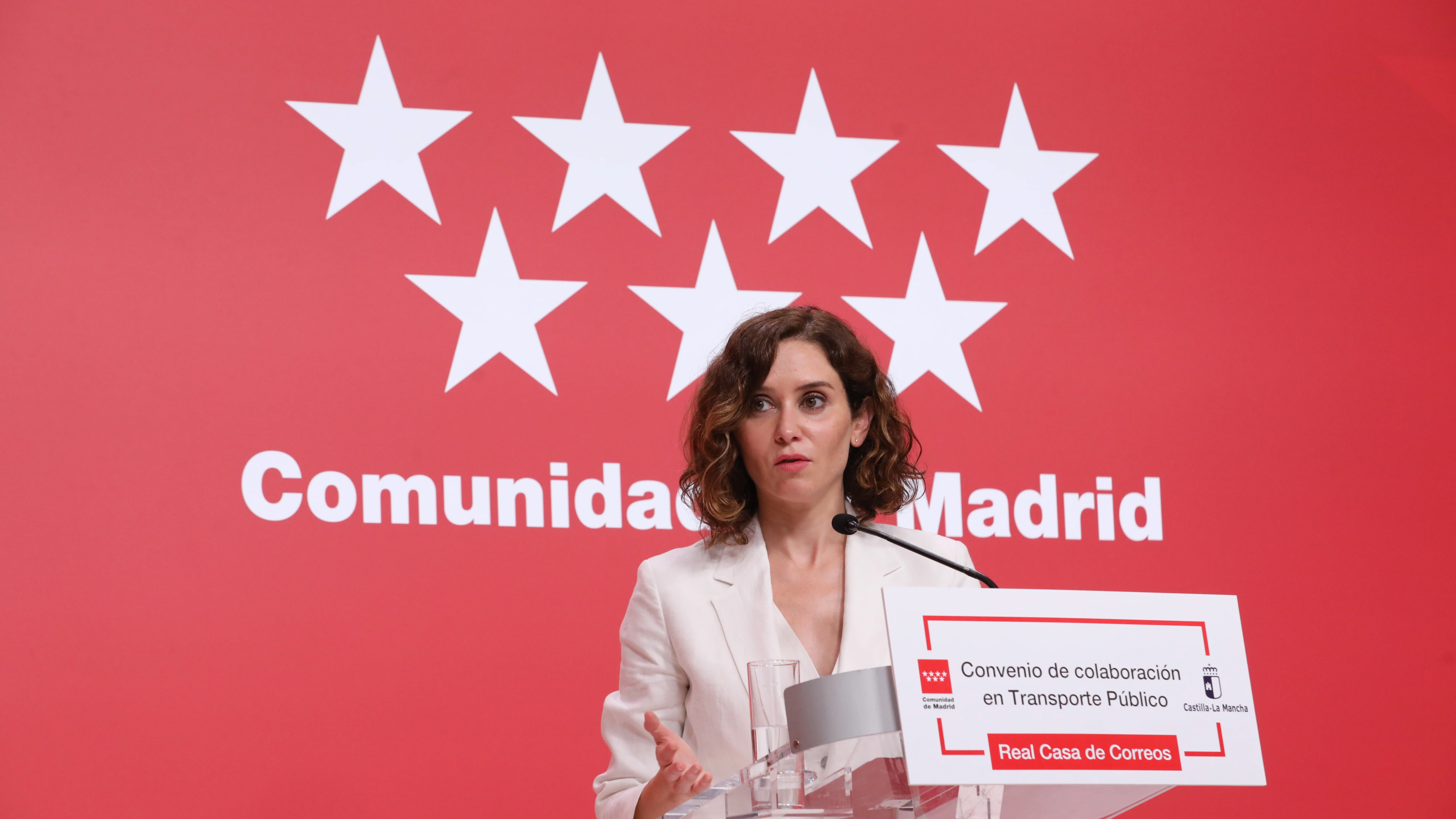 Asegura que actúa con libertad