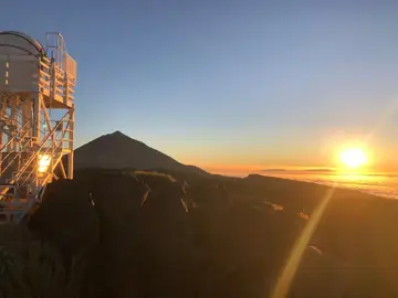 Atardecer desde el Observatorio del Teide Atardecer desde el Observatorio del Teide