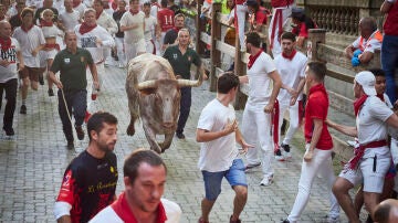 Séptimo encierro de San Fermín 2022: carrera rápida y sin heridos por asta de toro