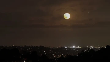 La Superluna de Ciervo en Los Ángeles