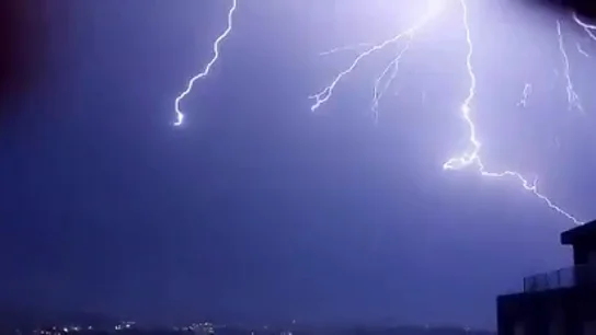 Imágenes de espectaculares rayos en A Coruña Imágenes de espectaculares rayos en A Coruña