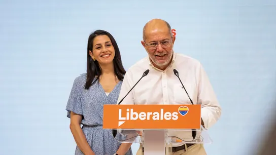 La líder de Ciudadanos, Inés Arrimadas, en una rueda de prensa junto a Francisco Igea. La líder de Ciudadanos, Inés Arrimadas, en una rueda de prensa junto a Francisco Igea.