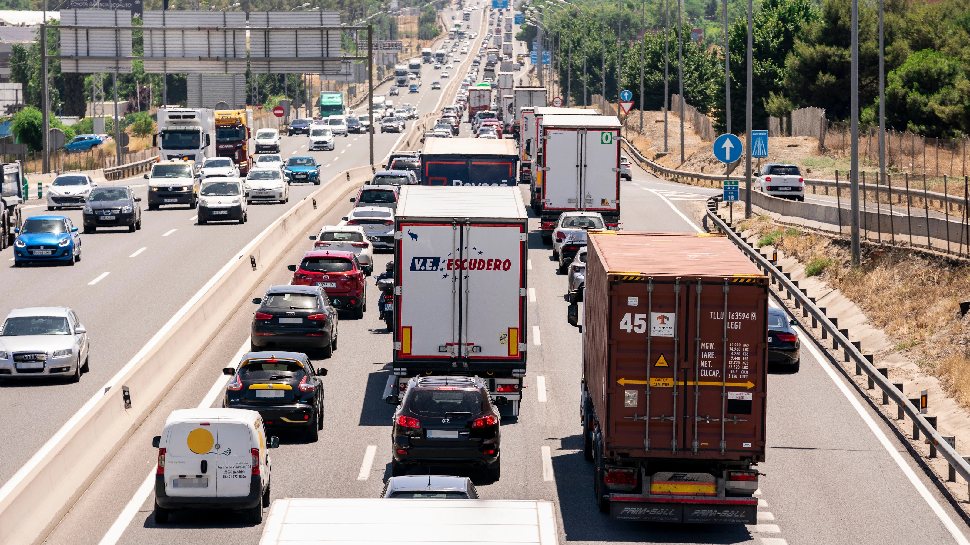 Operación salida de la DGT: ¿Cuándo hay menos tráfico? ¿Qué carreteras hay que evitar?