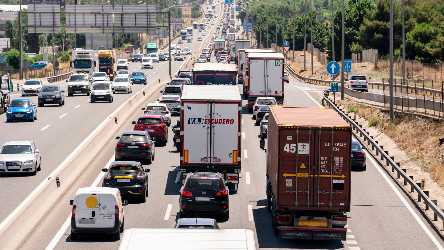 Operación salida de la DGT: cuándo hay menos tráfico? ¿Qué carreteras hay que evitar? Operación salida de la DGT: cuándo hay menos tráfico? ¿Qué carreteras hay que evitar?