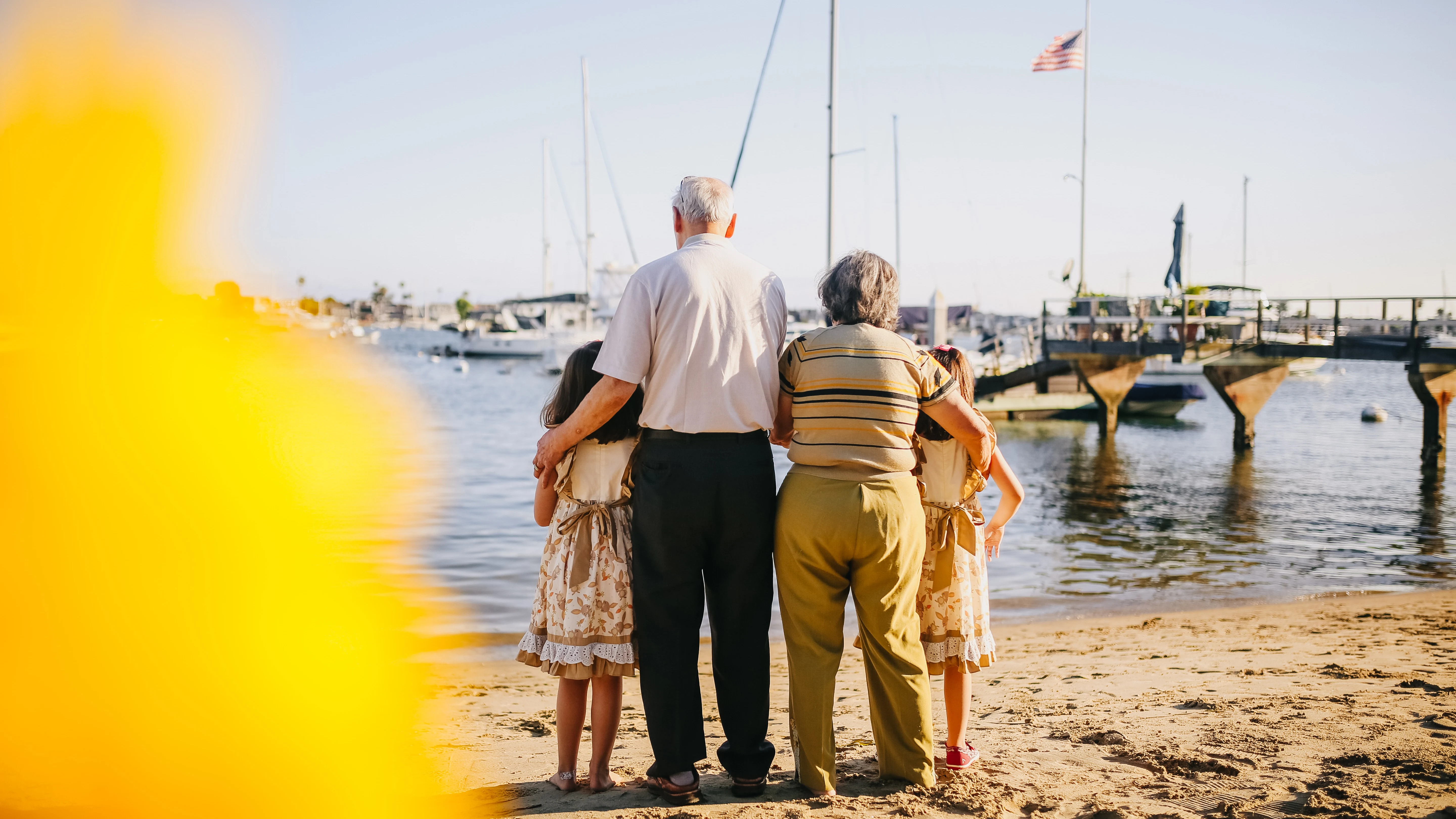 El día de los abuelos es el verano de los abuelos: "La conciliación es gracias a ellos"