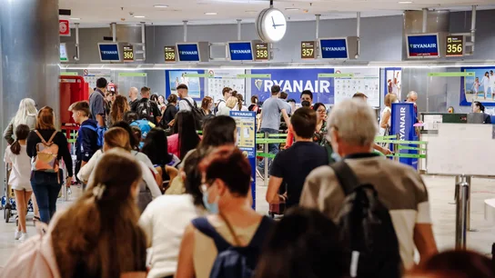 Nueva huelga de los tripulantes de Ryanair hasta el 7 de enero de 2023: estos son tus derechos La tensión aumenta