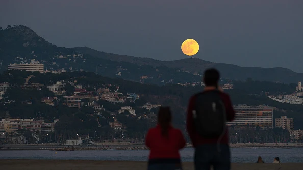 Superluna del esturión: cuándo ver