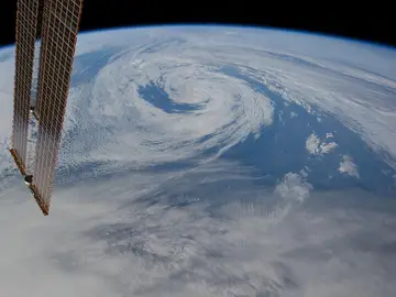 Vista de la Tierra tomadas por el miembro de la tripulación de la Expedición 34 Vista de la Tierra tomadas por el miembro de la tripulación de la Expedición 34