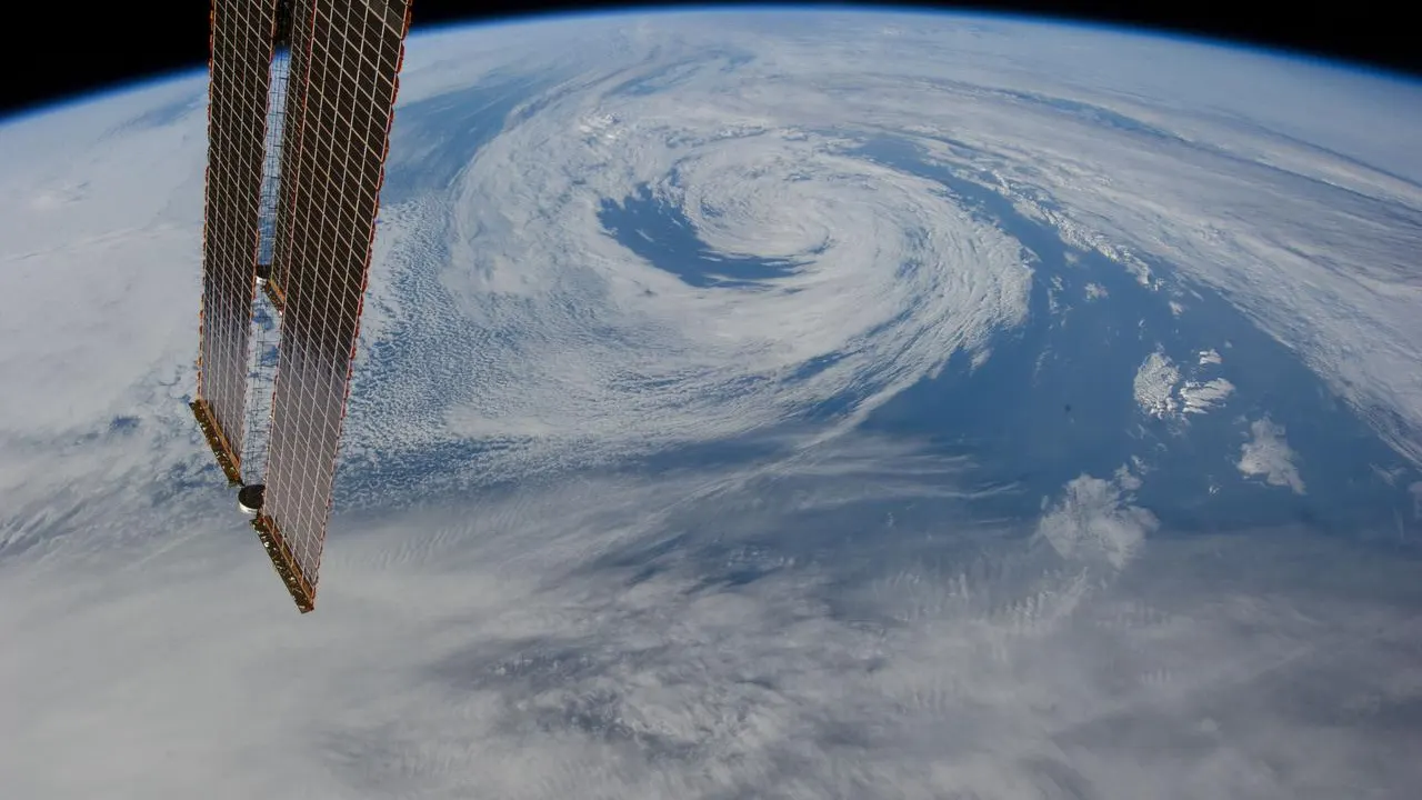 Vista de la Tierra tomadas por el miembro de la tripulación de la Expedición 34