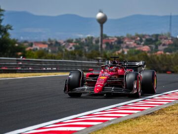 El ritmo de Ferrari asusta en los libres