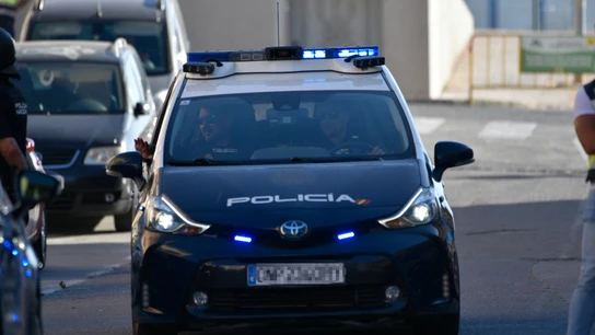 Detenido el dueño de un supermercado por explotación laboral: entre 200 y 400 euros al mes por 14 horas diarias Detenido el dueño de un supermercado por explotación laboral: entre 200 y 400 euros al mes por 14 horas diarias