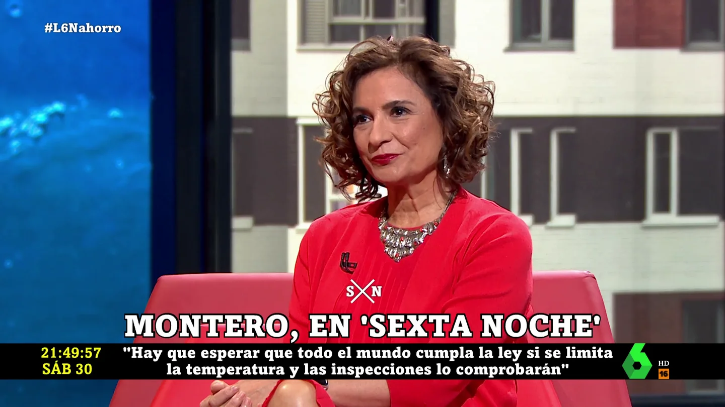 Montero asegura que los ciudadanos no acabarán pagando el impuesto a la banca y las eléctricas: "Hay garantías" Montero asegura que los ciudadanos no acabarán pagando el impuesto a la banca y las eléctricas: "Hay garantías"