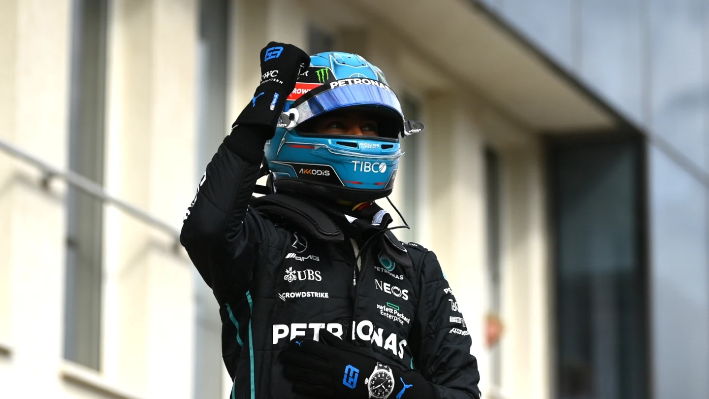 George Russell celebra su primera pole George Russell celebra su primera pole