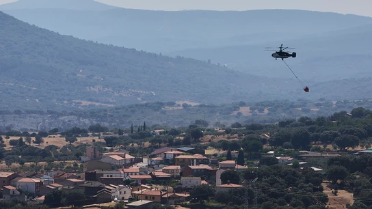 Los 300 vecinos desalojados por el incendio en Sevilleja de la Jara (Toledo) vuelven a sus hogares Los 300 vecinos desalojados por el incendio en Sevilleja de la Jara (Toledo) vuelven a sus hogares