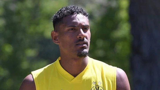 Sebastian Haller con el Borussia Dortmund Sebastian Haller con el Borussia Dortmund