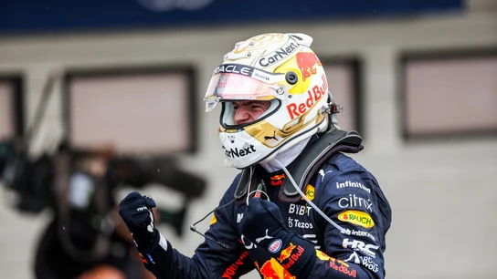 Max Verstappen celebra la victoria en el GP de Hungría Max Verstappen celebra la victoria en el GP de Hungría