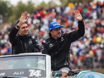 Fernando Alonso competirá para Aston Martin Fernando Alonso competirá para Aston Martin