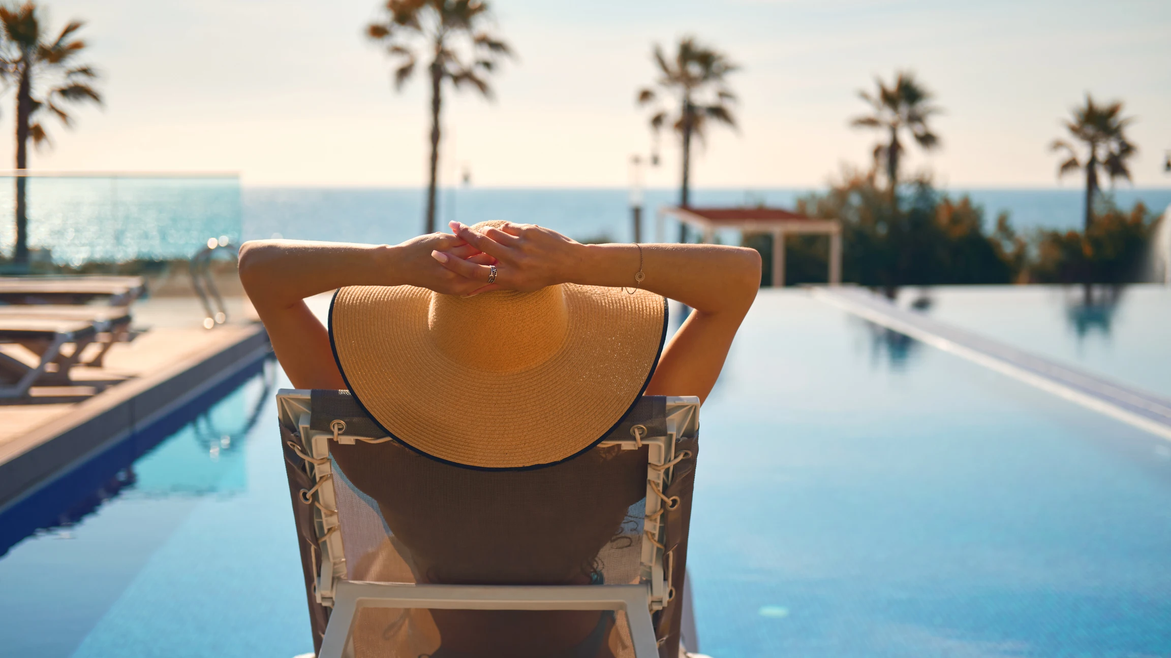 Mujer pasando unos d&iacute;as en un hotel de lujo