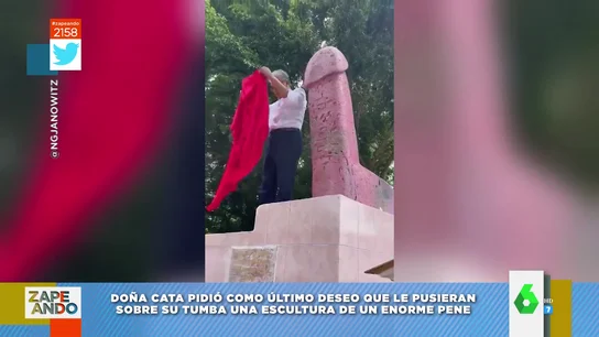 Instalan un pene gigante sobre la tumba de una anciana Instalan un pene gigante sobre la tumba de una anciana
