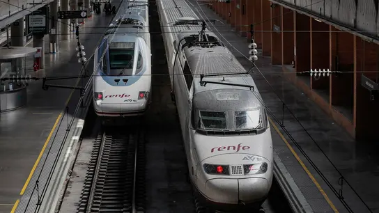 Imagen de archivo de trenes de Renfe ONDA CERO ALMERIA