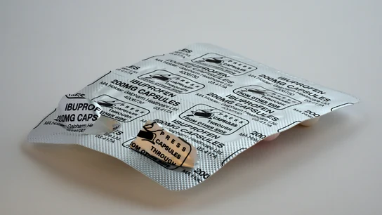 Imagen de archivo de ibuprofeno. ¿Se puede tomar ibuprofeno con Covid?