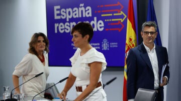 Teresa Ribera, Isabel Rodríguez y Félix Bolaños, tras el Consejo de Ministros