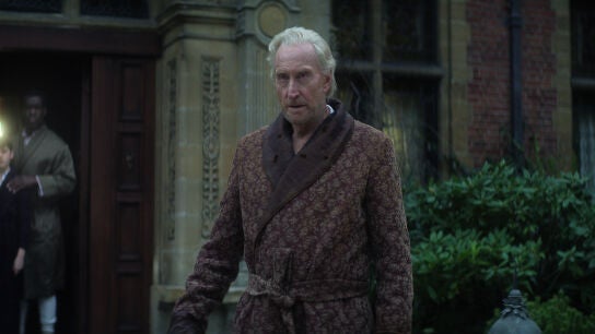 Charles Dance, otro actor visto en 'Juego de Tronos' y que recala en esta serie.