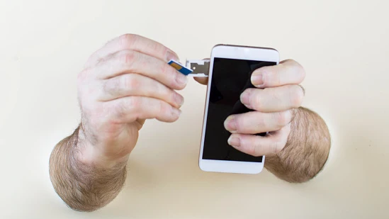 Cómo cambiar el PIN de la tarjeta SIM del teléfono móvil 