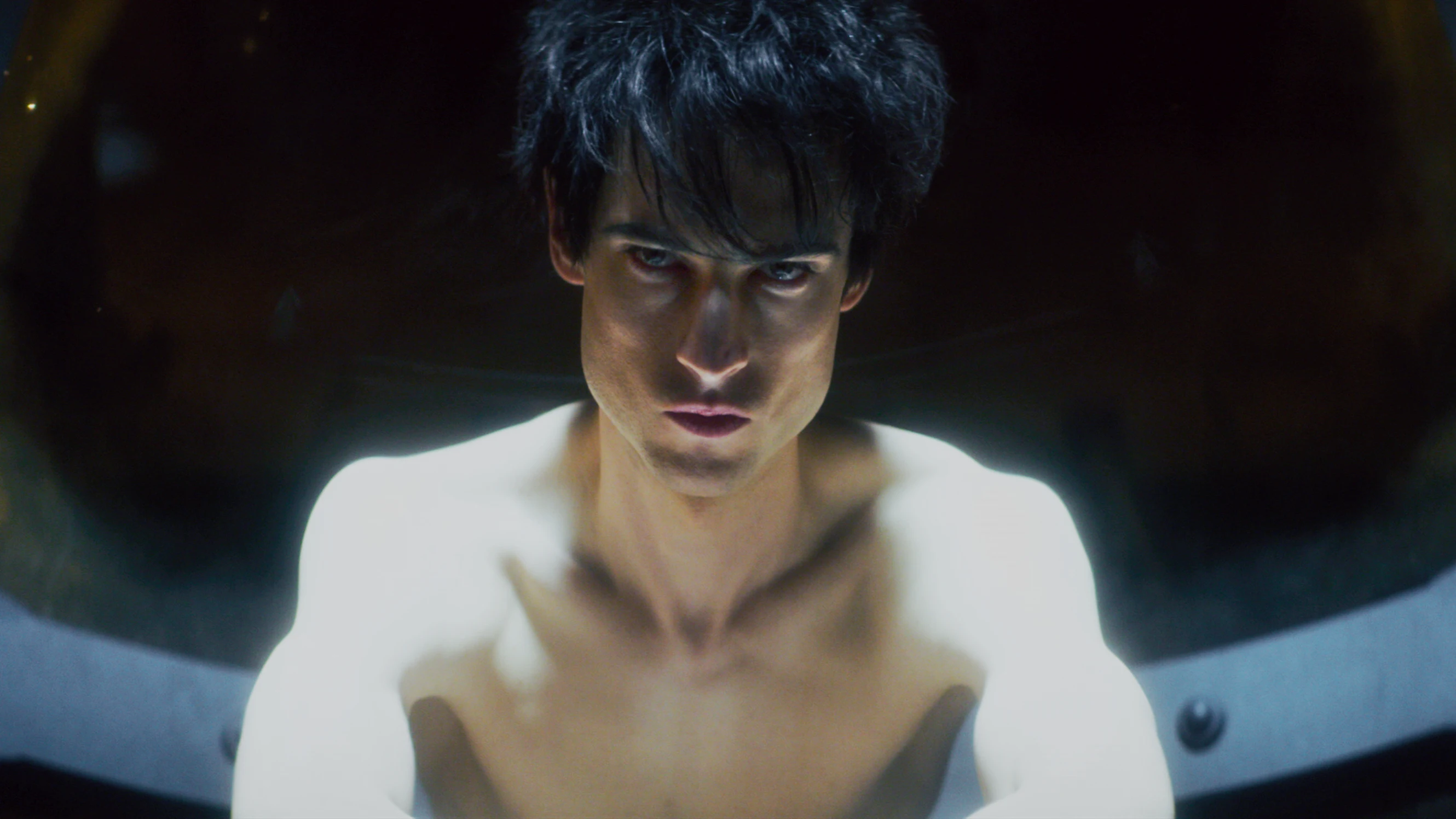 Así luce Tom Sturridge como el señor del sueño en 'The Sandman'.