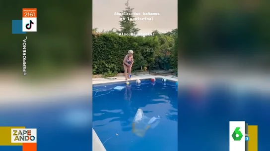 Una abuela se da un planchazo al tirarse de cabeza a la piscina Una abuela se da un planchazo al tirarse de cabeza a la piscina