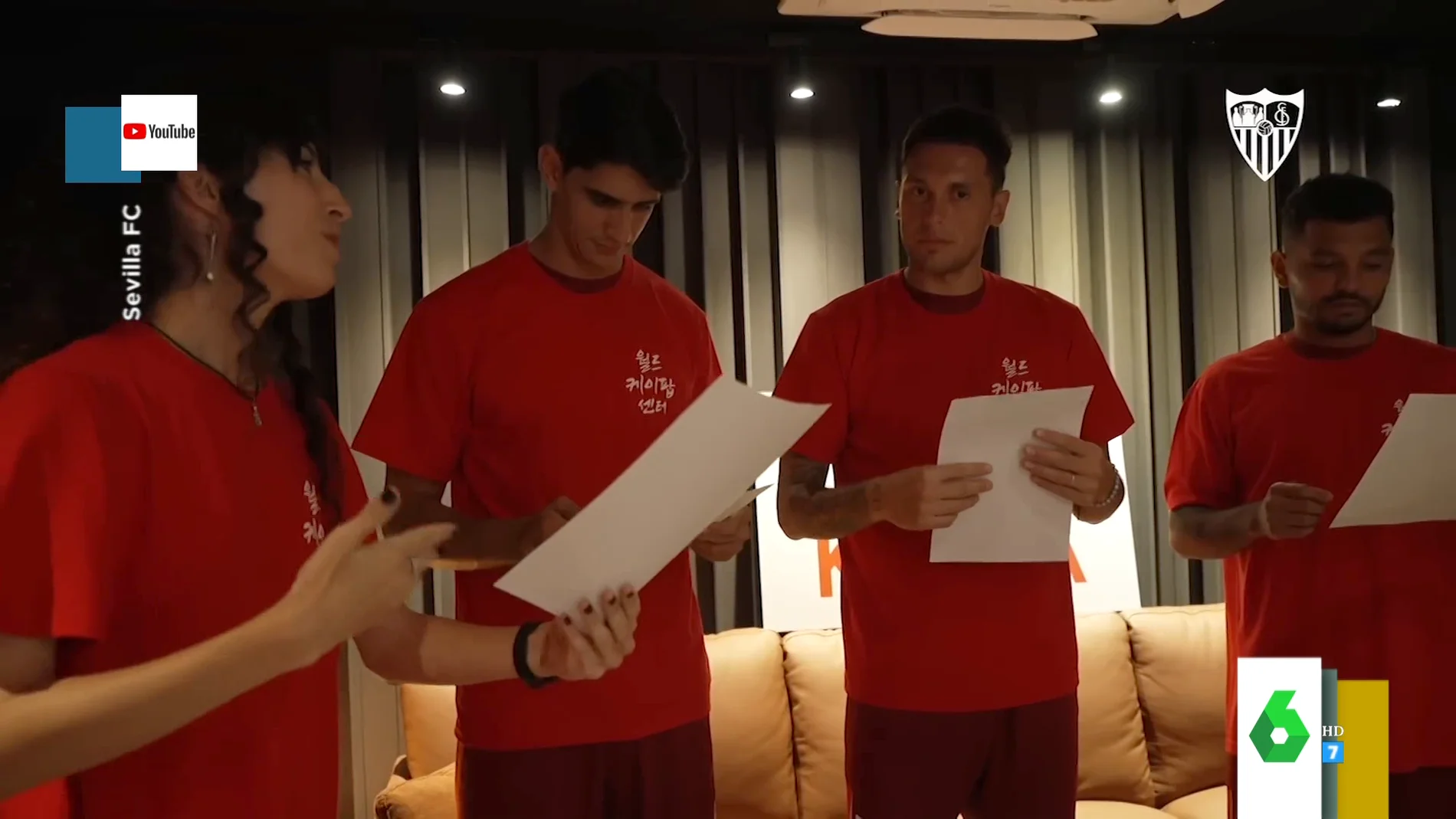Los jugadores del Sevilla F.C. versionan el himno del club en coreano