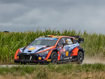Thierry Neuville lidera en Ypres Thierry Neuville lidera en Ypres