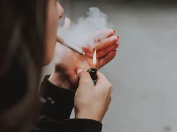 El tabaco, el alcohol o el sobrepeso causan casi la mitad de las muertes por cáncer  El tabaco, el alcohol o el sobrepeso causan casi la mitad de las muertes por cáncer