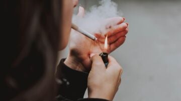 El tabaco, el alcohol o el sobrepeso causan casi la mitad de las muertes por cáncer 
