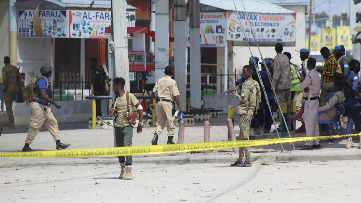 Lugar del atentado, en Mogadiscio Lugar del atentado, en Mogadiscio