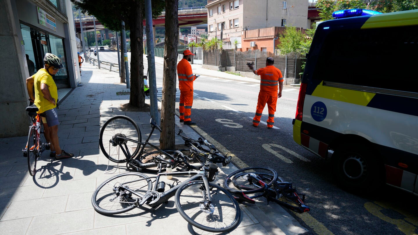 Detenido el conductor que arroll&oacute; a un grupo de ciclistas y mat&oacute; a dos de ellos en Castellbisbal, Barcelona