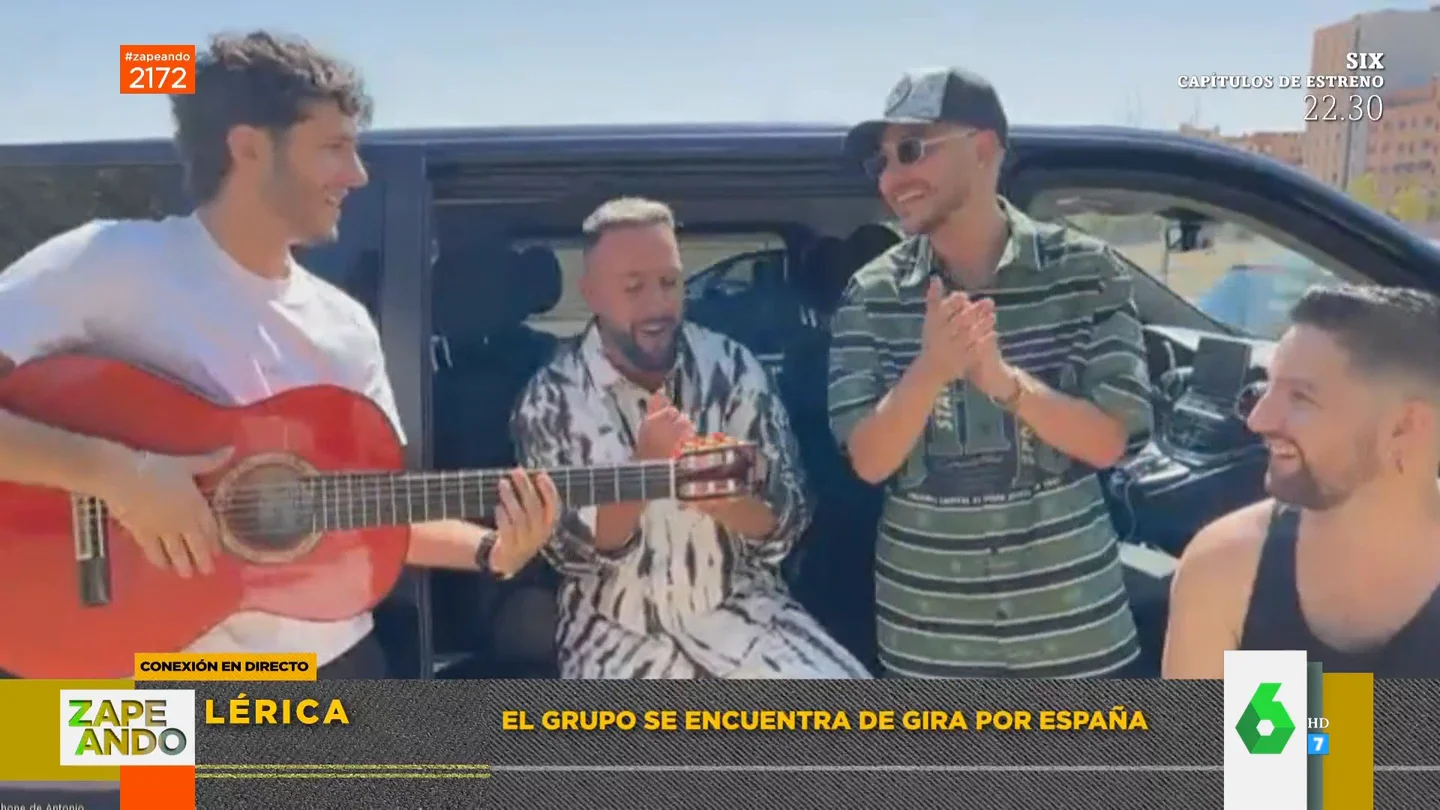 Lérica conecta en directo con Zapeando para cantar 'Flamenkito' en plena carretera Lérica conecta en directo con Zapeando para cantar 'Flamenkito' en plena carretera