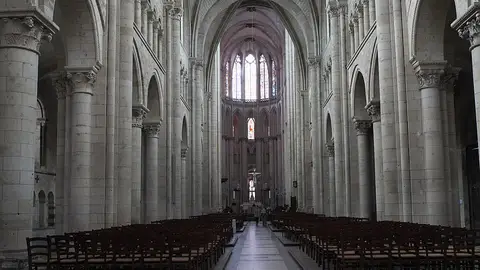 Interior de la Catedral de Le Mans Interior de la Catedral de Le Mans