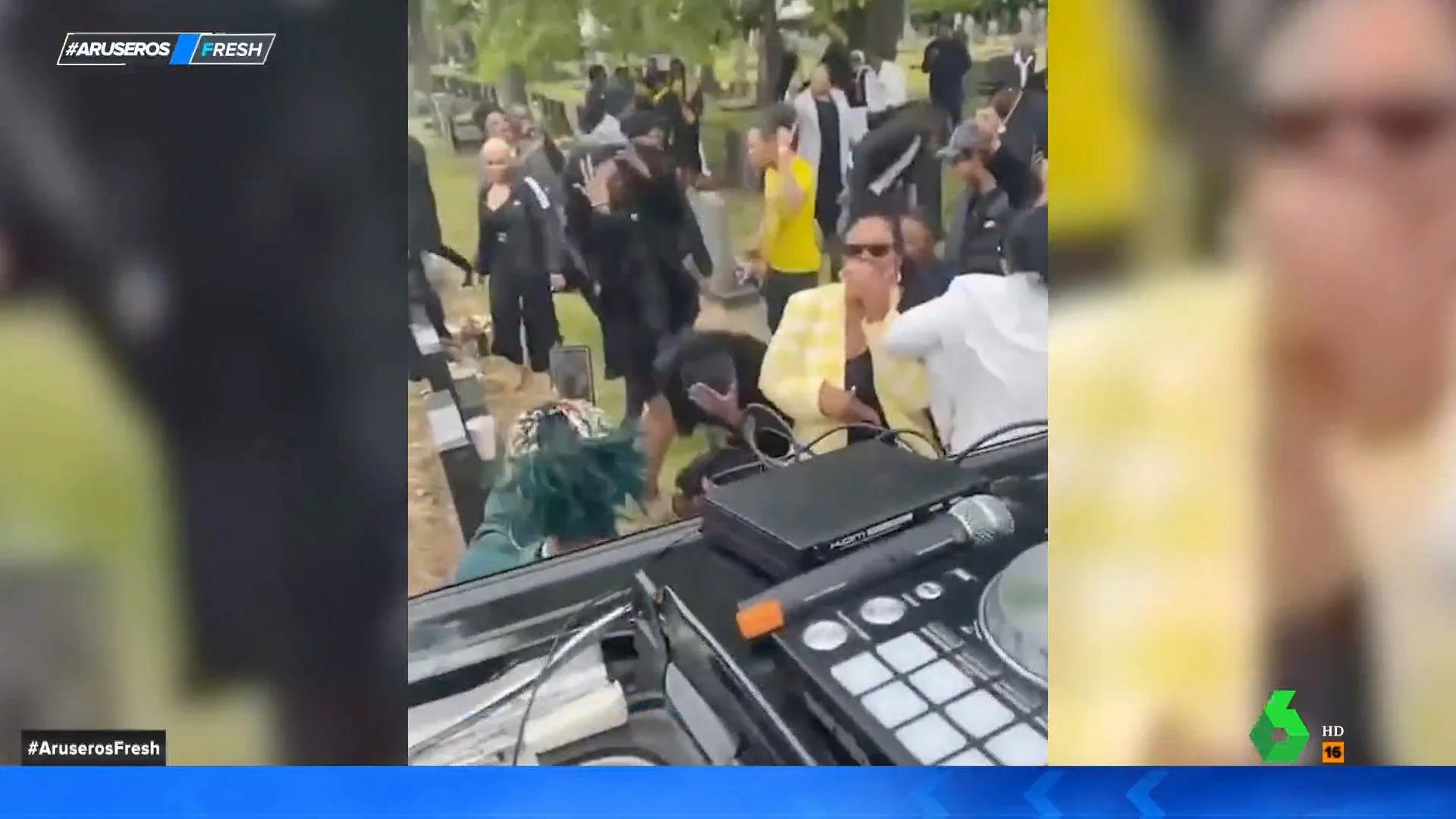 Rave en el cementerio: un DJ convierte un funeral en una fiesta