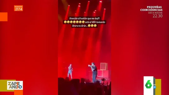 El "hostión" viral de Dani Martín en pleno concierto: así es el cómico momento en el que explica el motivo El "hostión" viral de Dani Martín en pleno concierto: así es el cómico momento en el que explica el motivo
