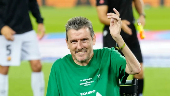 El emotivo discurso de Unzué en el partido contra la ELA: "Queremos seguir viviendo..." El emotivo discurso de Unzué en el partido contra la ELA: "Queremos seguir viviendo..."