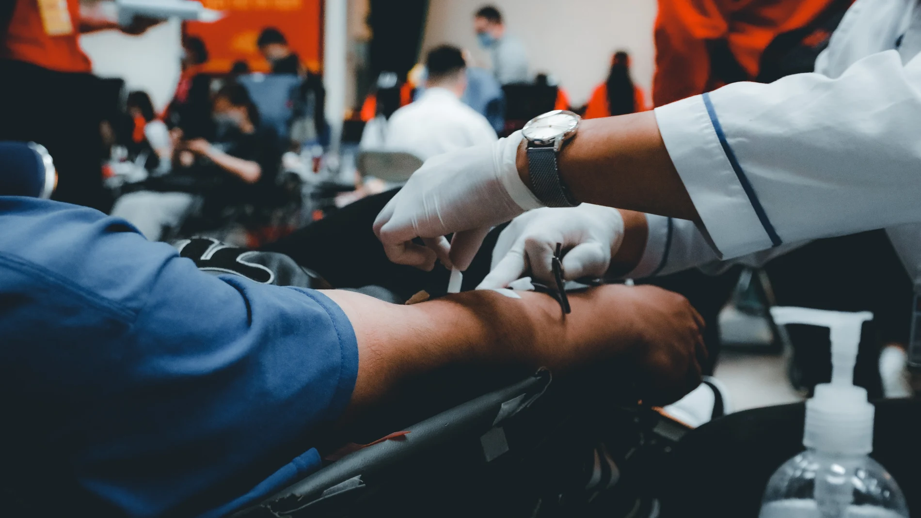 Cómo donar sangre en España: requisitos, criterios y cuándo es mejor hacerlo