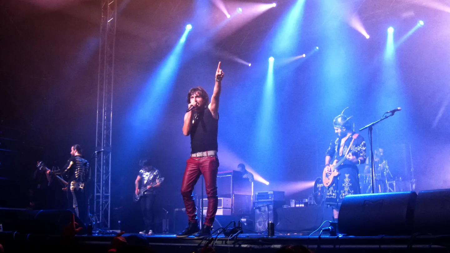El grupo de rock Heredeiros da Crus cancela varios de sus conciertos debido a la enfermedad de uno de sus miembros El grupo de rock Heredeiros da Crus cancela varios de sus conciertos debido a la enfermedad de uno de sus miembros