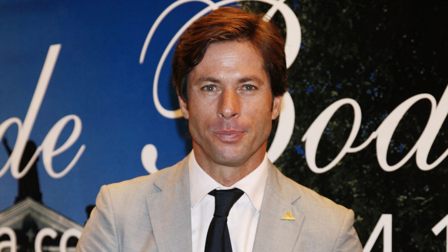 El torero José Antonio Canales Rivera ingresa en el hospital tras sufrir la cogida de un toro 